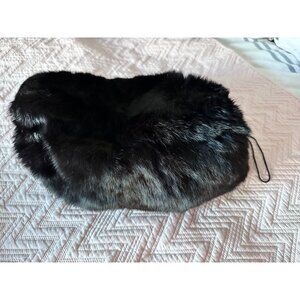 Gorgeous vintage MINK muff with secret zippered pocket w/another zippered pocket